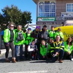 Carteros de toda Galicia apoyan a un grupo de universitarios de 13 países que recorre el Camino de Santiago
